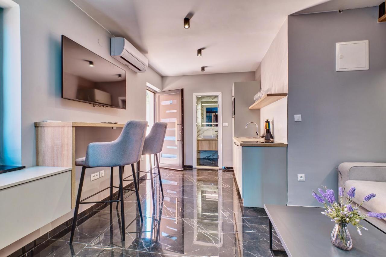 Luxury Apartments 말리로시니 외부 사진