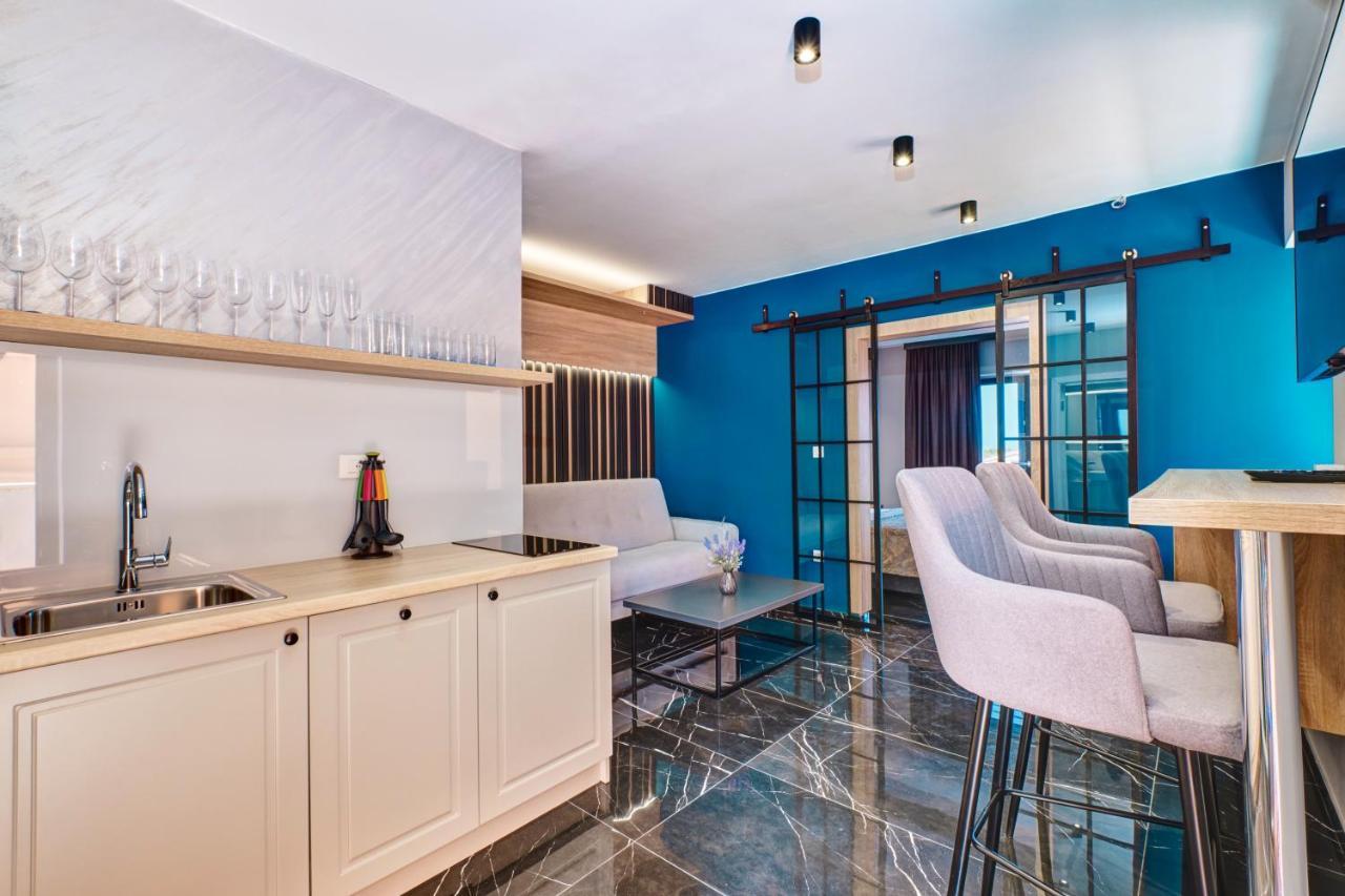 Luxury Apartments 말리로시니 외부 사진