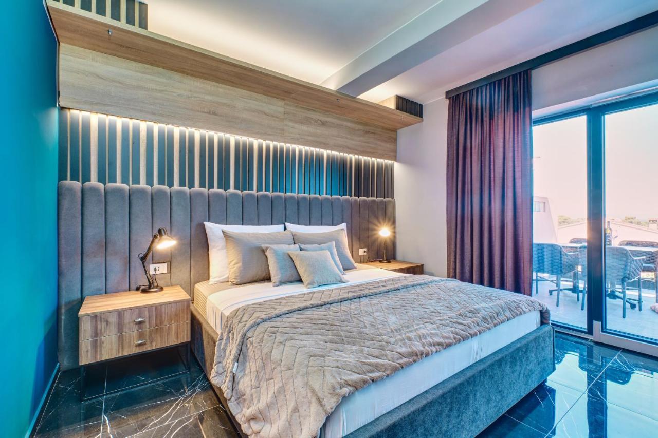 Luxury Apartments 말리로시니 외부 사진