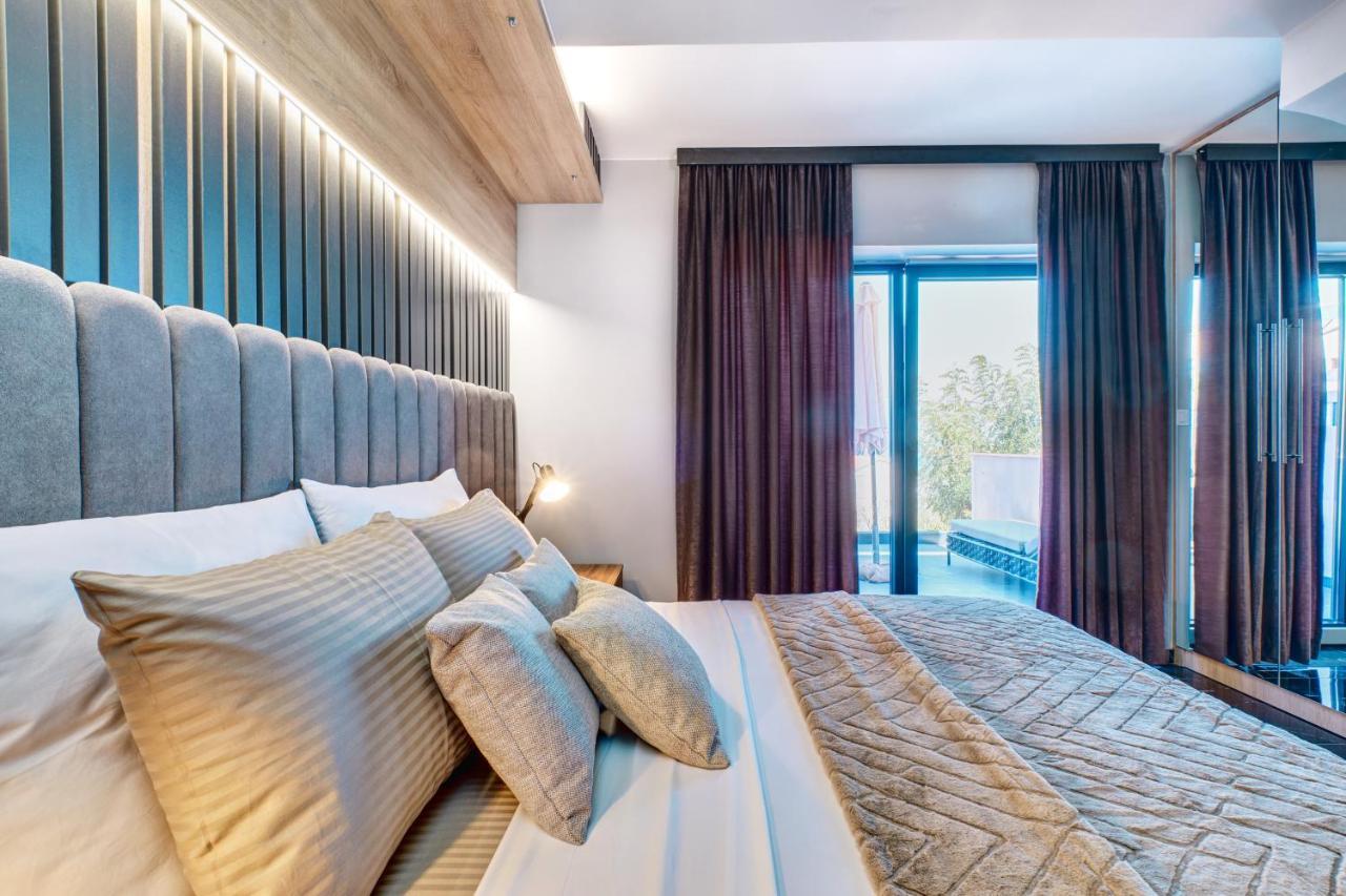 Luxury Apartments 말리로시니 외부 사진