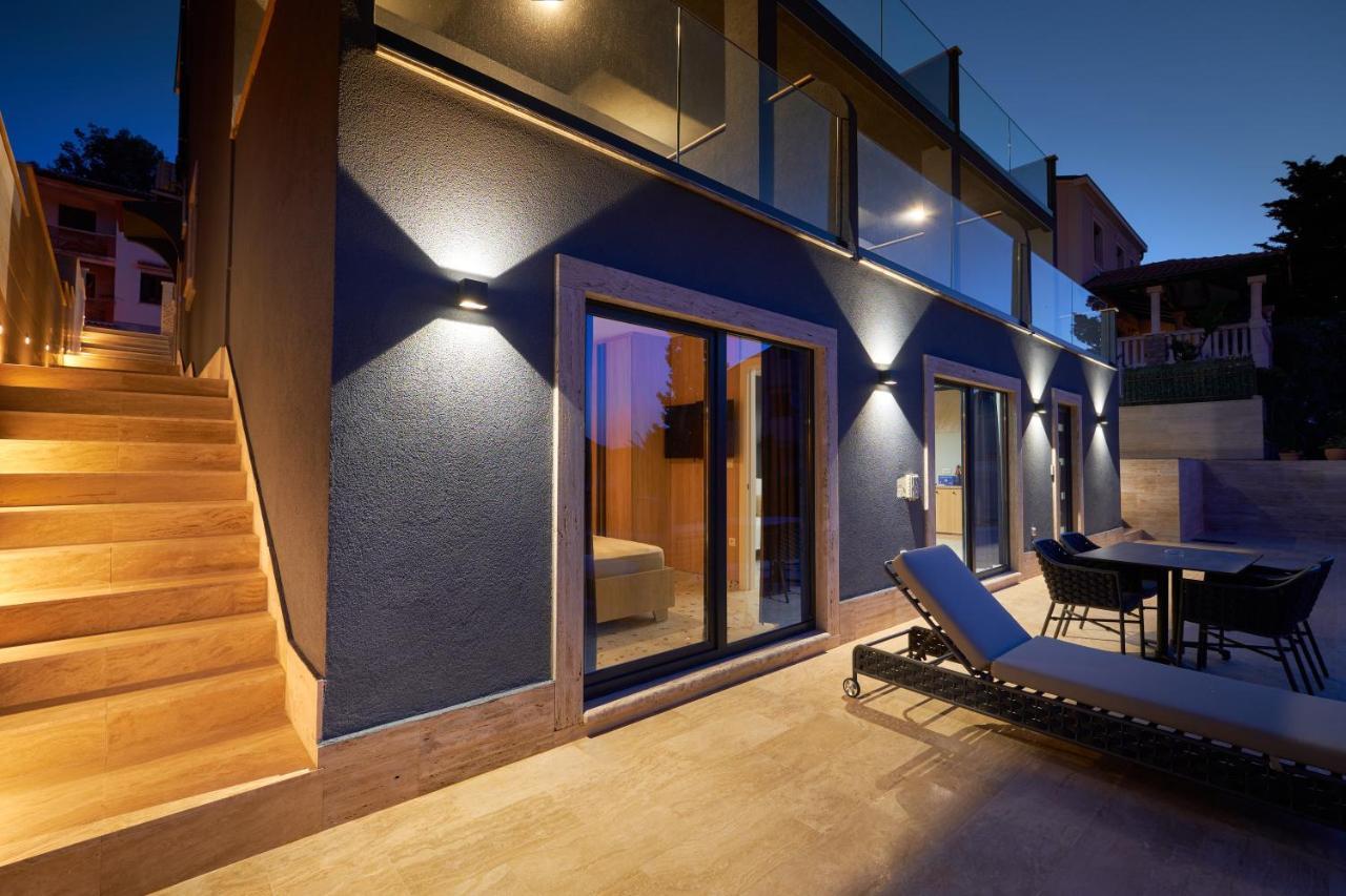 Luxury Apartments 말리로시니 외부 사진
