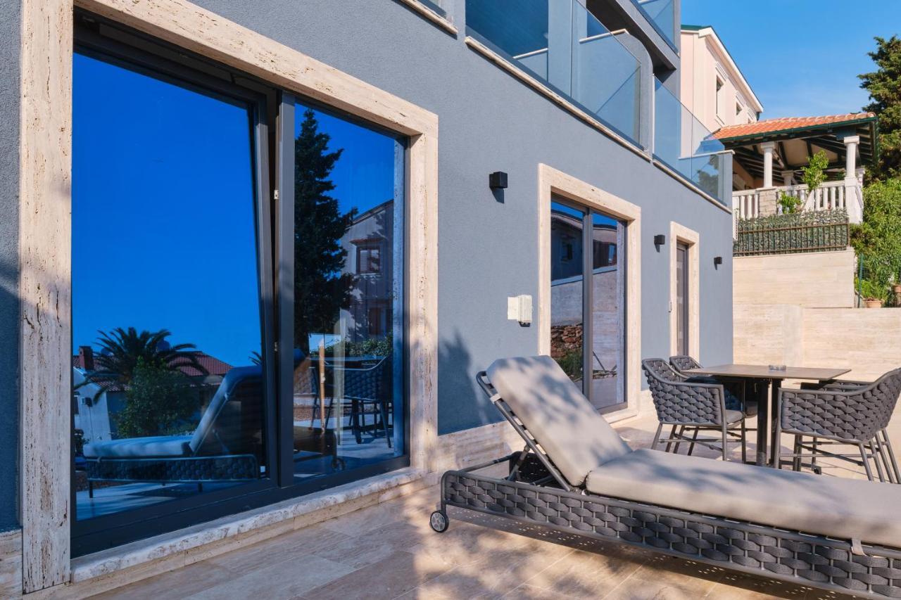 Luxury Apartments 말리로시니 외부 사진